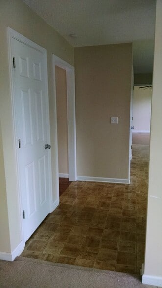 Building Photo - 4803 Marion Ripley Rd