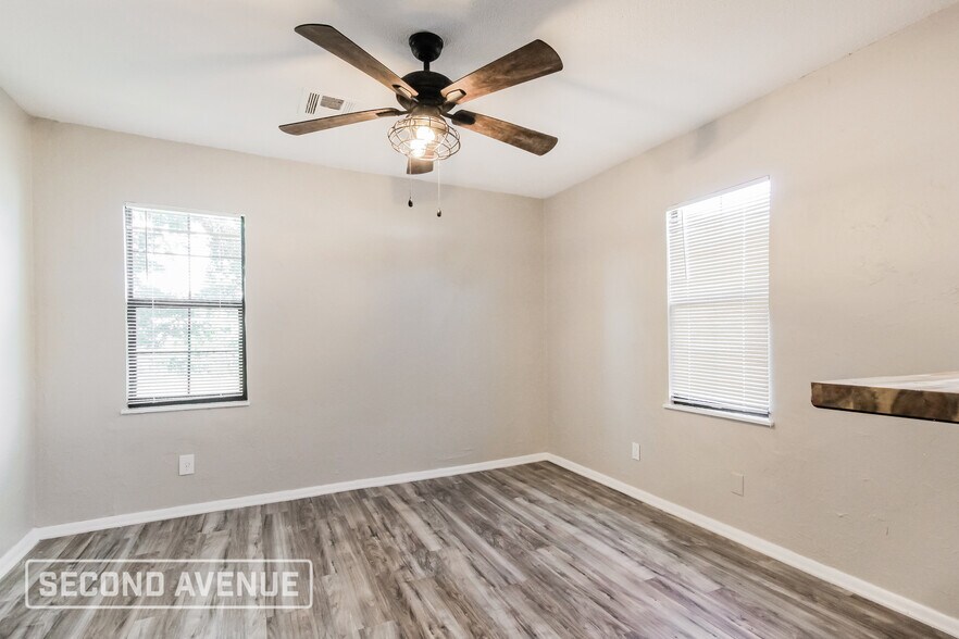 Building Photo - 1400 Marydale Ave