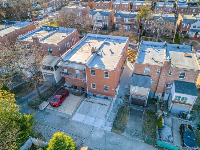 Building Photo - 82-33-82165 165th St