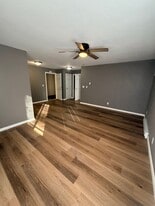 Building Photo - Maple Ave Apartments