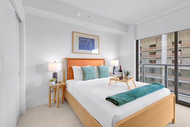 Building Photo - 601 N Miami Ave