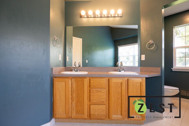 Building Photo - OPEN HOUSE SATURDAY AUGUST 2ND 2025 10-11A...