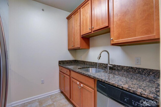 Building Photo - 843 Liberty Ct