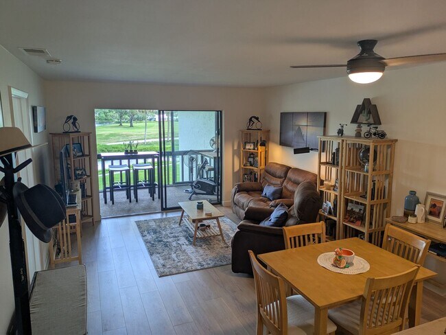 Building Photo - SEASONAL/SHORT TERM TURNKEY condo