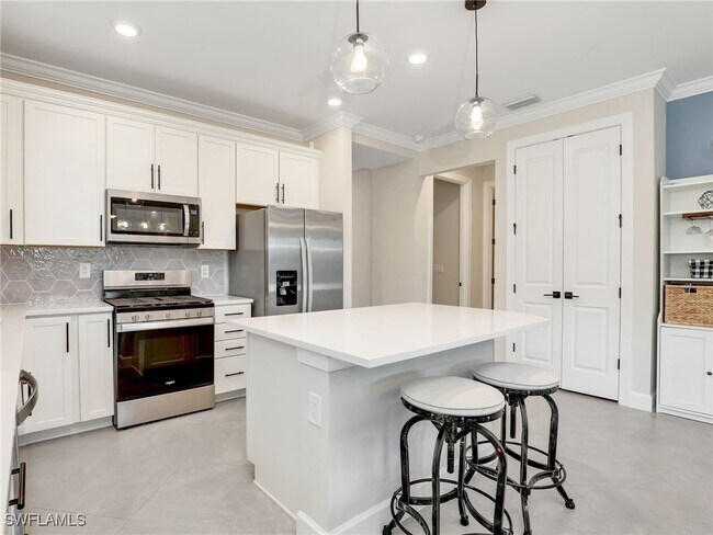 Building Photo - 17502 Caravita Ln