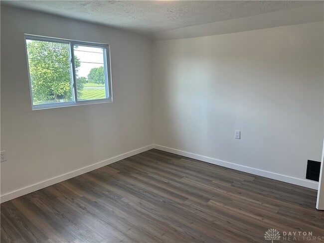 Building Photo - 2520 Harshman Rd