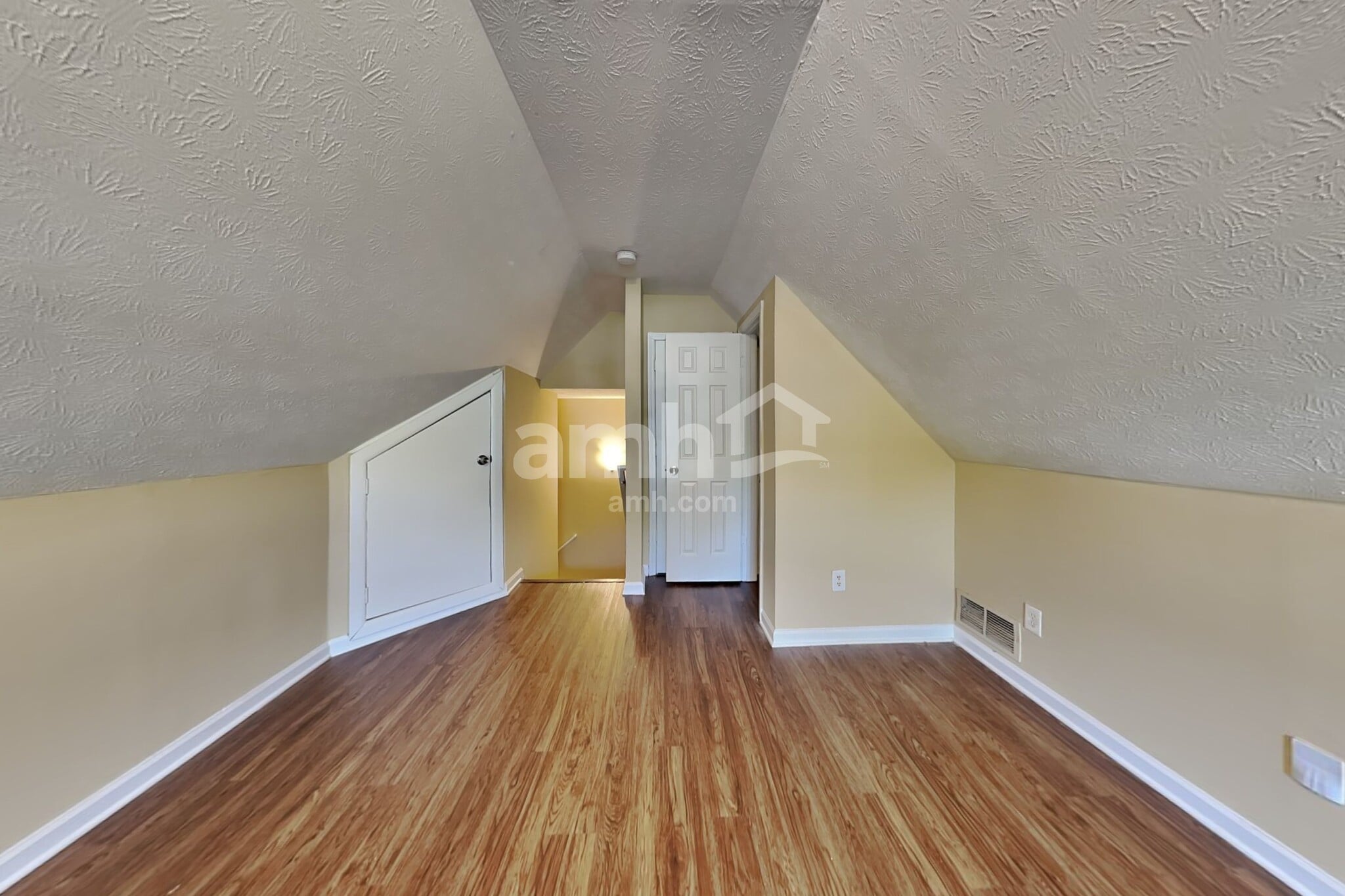 Building Photo - 1225 Stephens Pond View