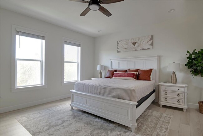 Building Photo - 4919 N Nebraska Ave