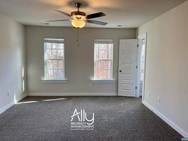 Building Photo - 6 Barkley Ln