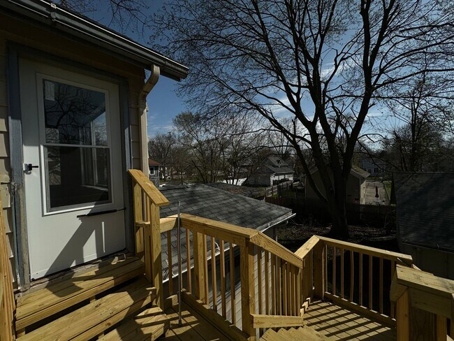 Building Photo - 227 Orange St