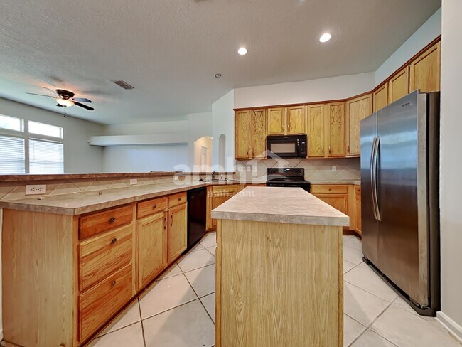 Building Photo - 8629 Derry Dr