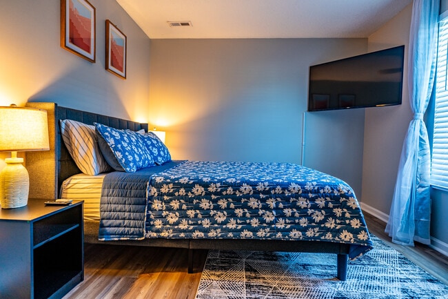 Building Photo - 1146 Pierce St