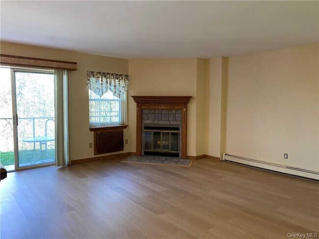 Building Photo - 25 Lexington Hills Rd