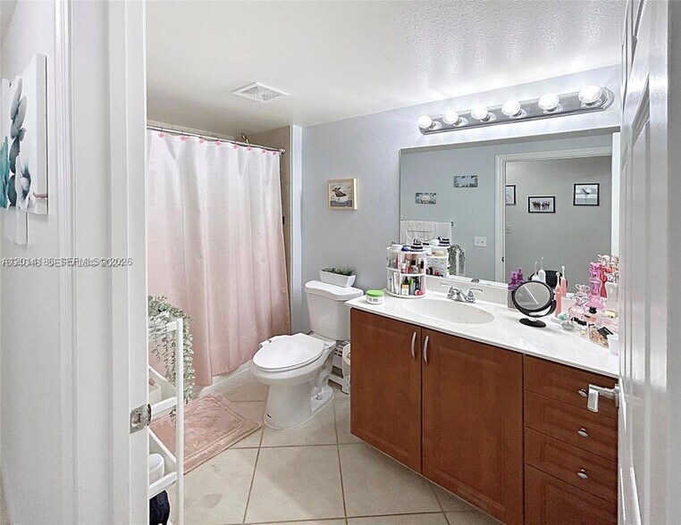 Building Photo - 6533 Emerald Dunes Dr