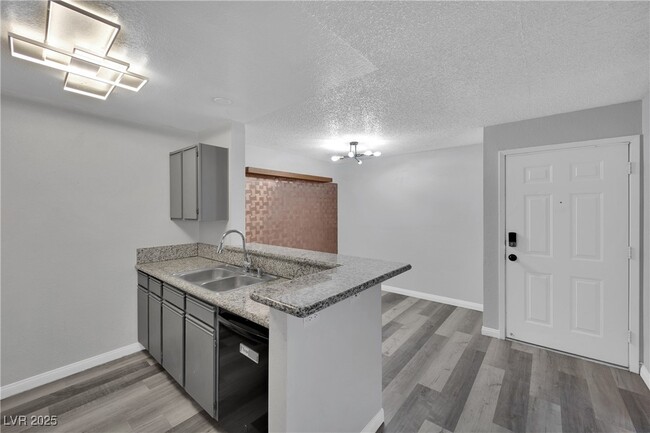 Building Photo - 2200 S Fort Apache Rd