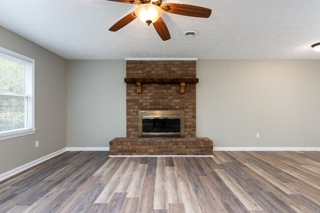 Building Photo - 196 Park Ridge Pl