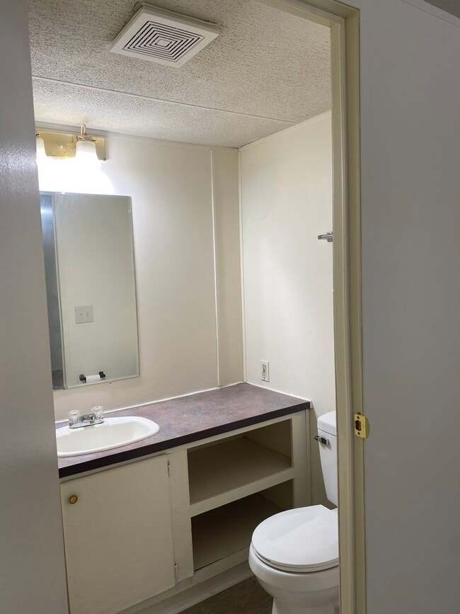 Building Photo - 21321 Crawford Lake Rd