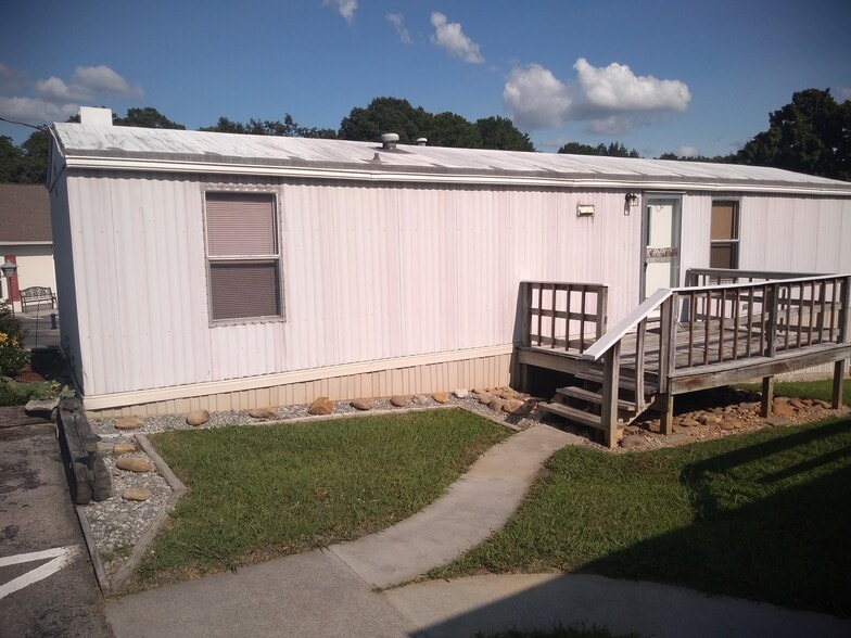 Building Photo - 2910 Patrick Ave