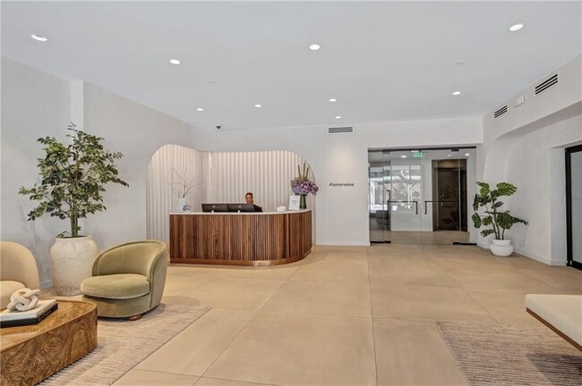Building Photo - 2460 Peachtree Rd