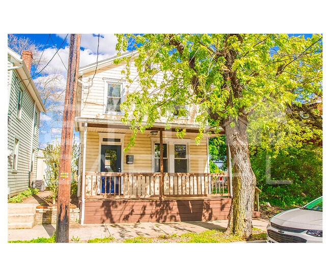 Primary Photo - 727 N Pitt St