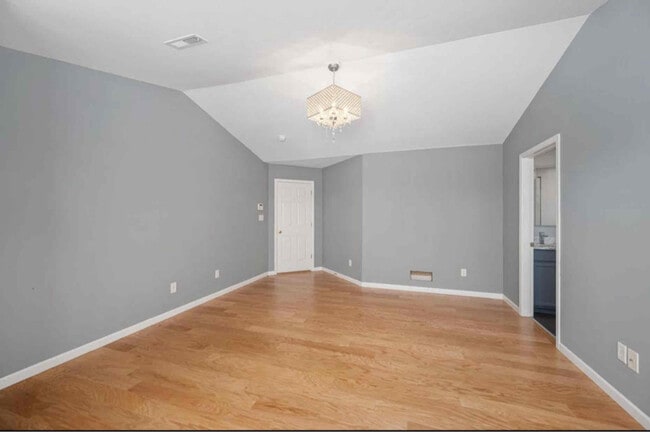 Building Photo - 8174 Colyn Ct