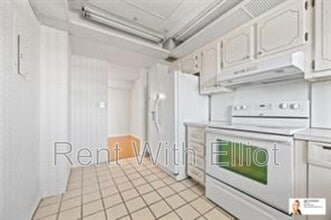 Building Photo - 137 Golden Isles Dr