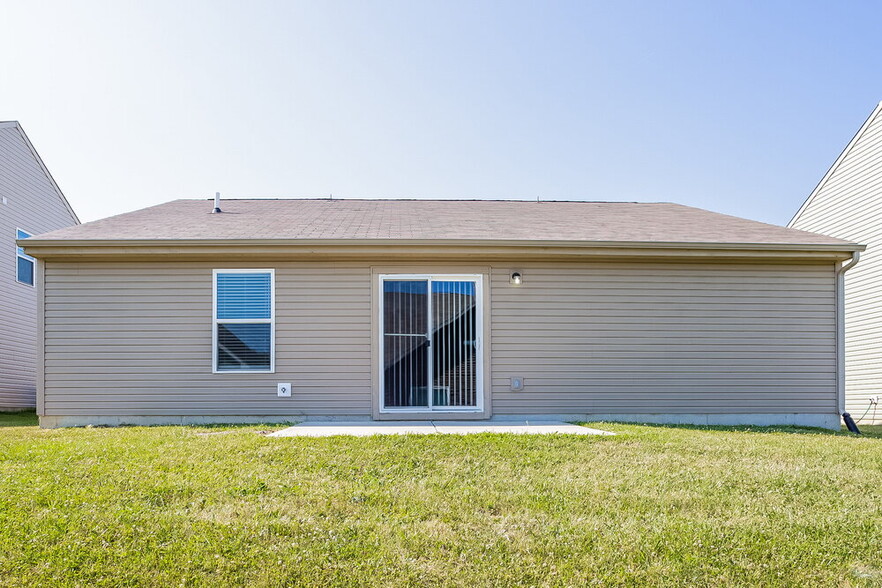 Building Photo - 11550 Ross Common Dr