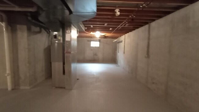 Building Photo - 8246 Maineville Rd