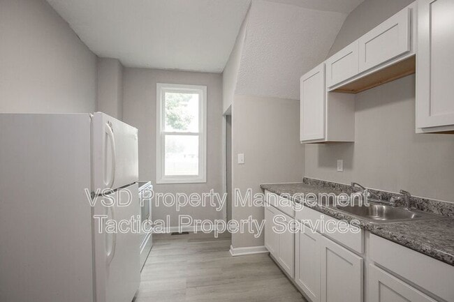 Building Photo - 9911 Olivet Ave