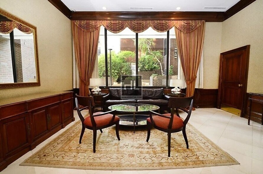 Building Photo - E. 72nd St., Upper East Side, Manhattan | 1 Bed, 1 Bath, Doorman, Gym, Q Train