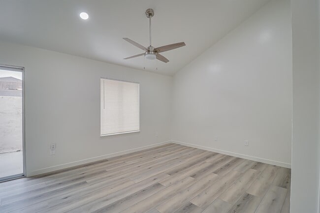 Building Photo - 5400 Dunsmuir Rd