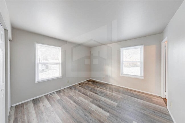 Building Photo - 8432 E 37th Pl