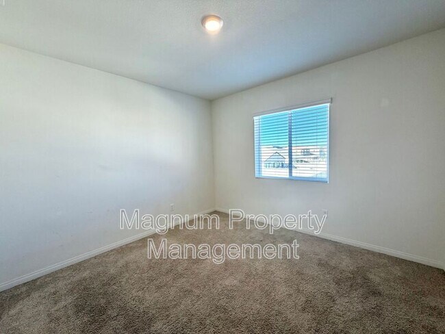 Building Photo - 26564 Rosebay Way