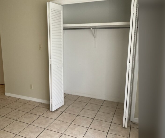 Building Photo - 103 Colebrook Ct