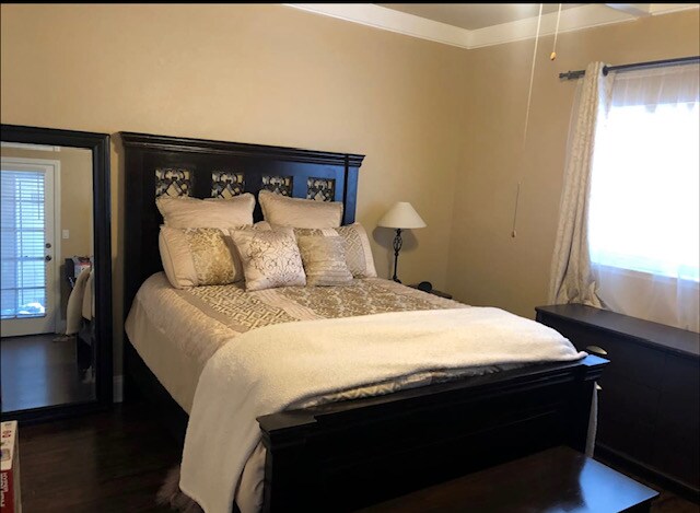 Building Photo - 8153 N Cedar Ave