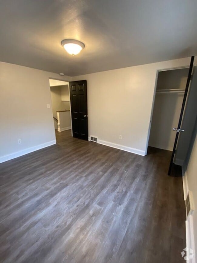 Building Photo - Now Leasing: 3BR Home in Pittsburgh, PA! A...