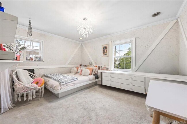 Building Photo - 1127 Fordham Ln