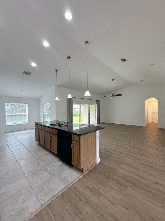 Building Photo - Move-In Ready Rental with Stylish Updates!
