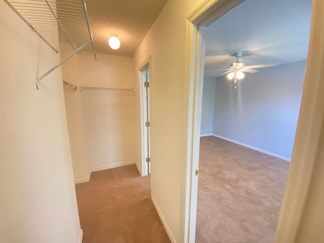 Building Photo - 14138 Econ Woods Ln