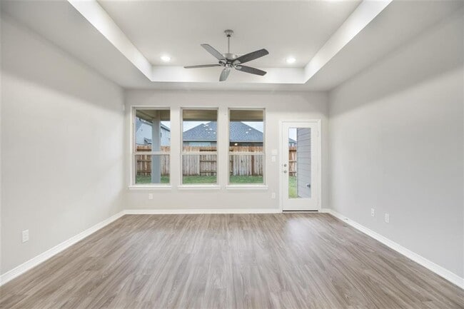 Building Photo - 828 Laguna Grn Ln