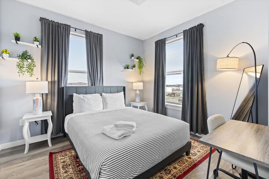 Building Photo - 95 Broadway