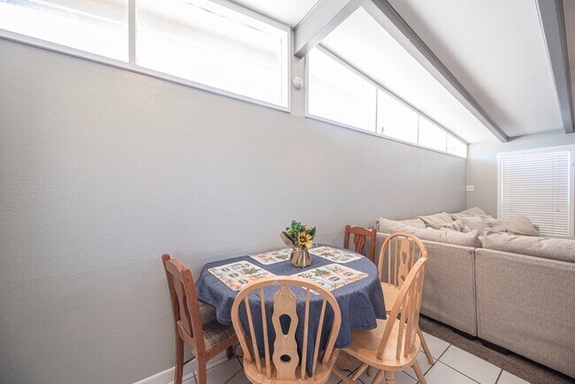 Building Photo - 2901 Nabors Ln