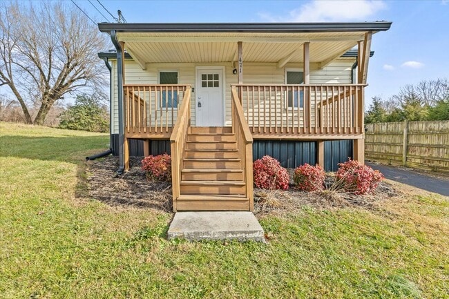 Building Photo - 1471 E State St