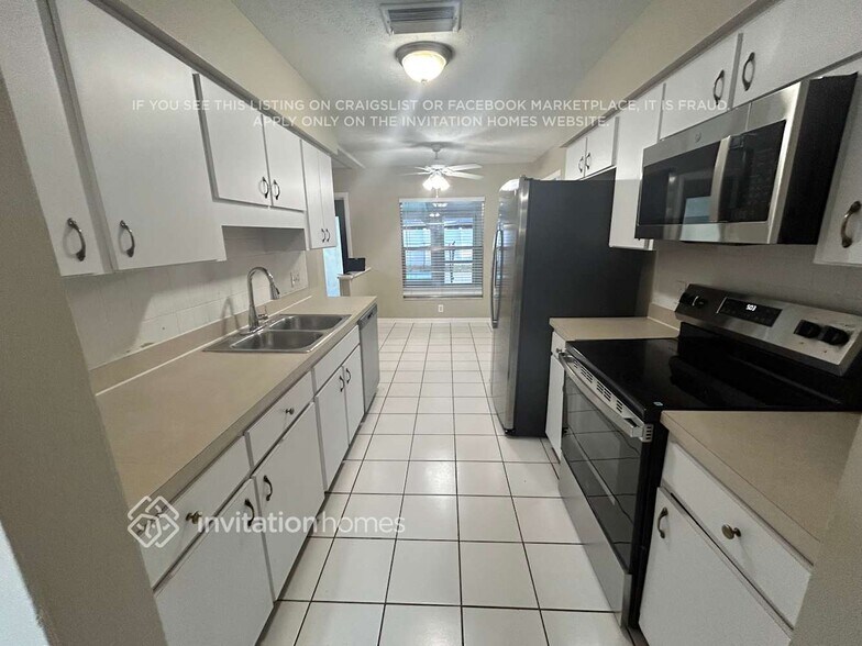 Building Photo - 509 Clemons Rd