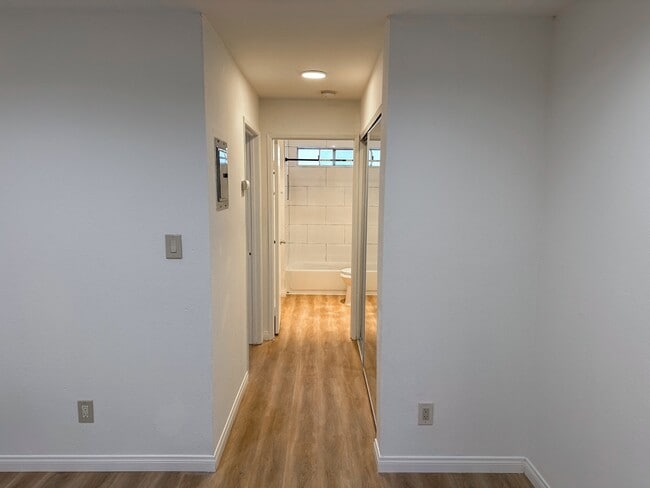 Building Photo - 10140 Mountair Ave