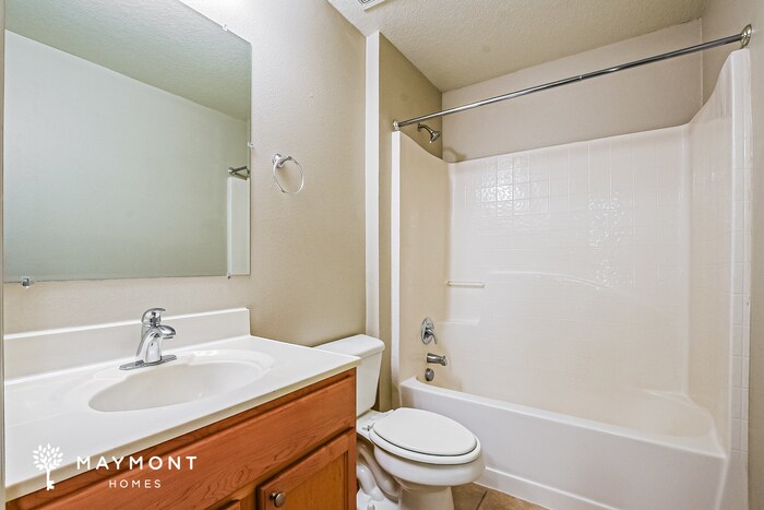 Building Photo - 809 Clear Brook Ct
