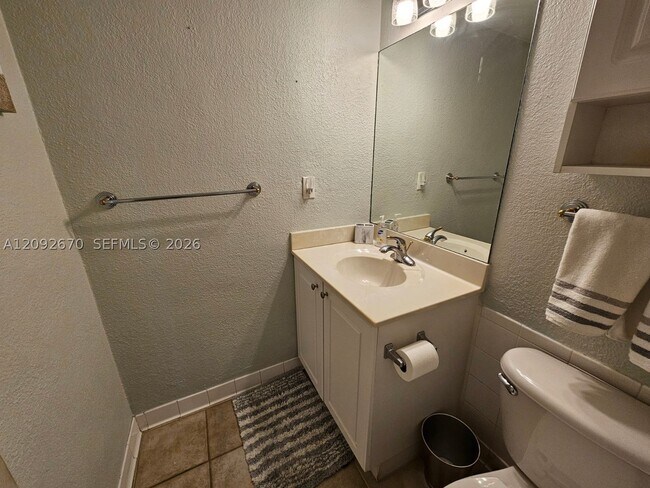 Building Photo - 2501 S Ocean Dr