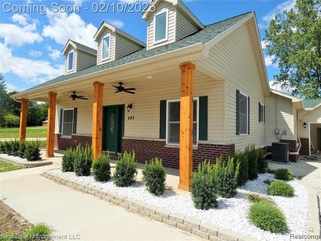 Building Photo - 485 Upland Ave