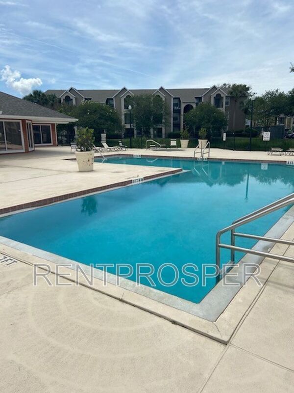 Building Photo - 4760 Walden Cir