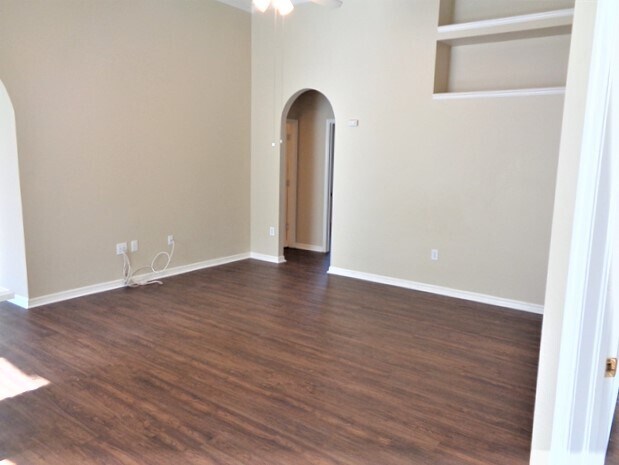 Building Photo - 27508 Sky Lake Cir